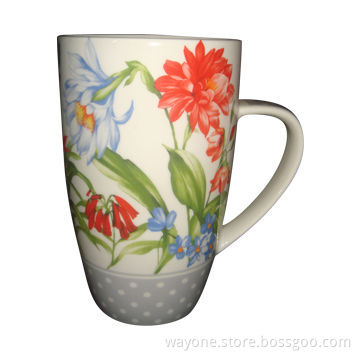 Mug with 16oz Capacity, Made of Porcelain in Shiny Color Design, Suitable for Drinking Beer